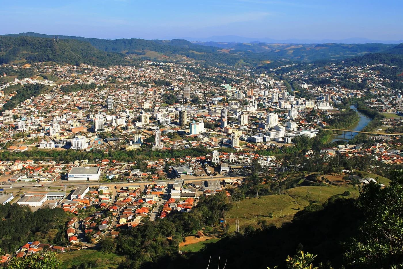 Fundação de Apoio ao HEMOSC/CEPON abre processo seletivo para auxiliar de higienização em Rio do Sul SC
