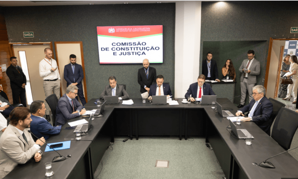 Rio do Sul vai substituir coordenadores temporários por vigilantes terceirizados nas escolas municipais